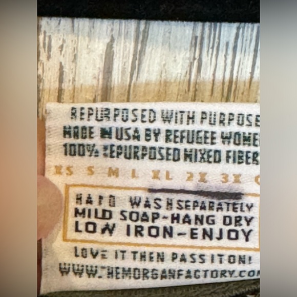 The Morgan Factory Tunic sz 3X. Handmade one of a kind w/Kantha material - Picture 3 of 4